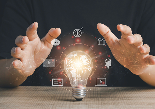 特徴を見つけ、伸ばす戦略設計